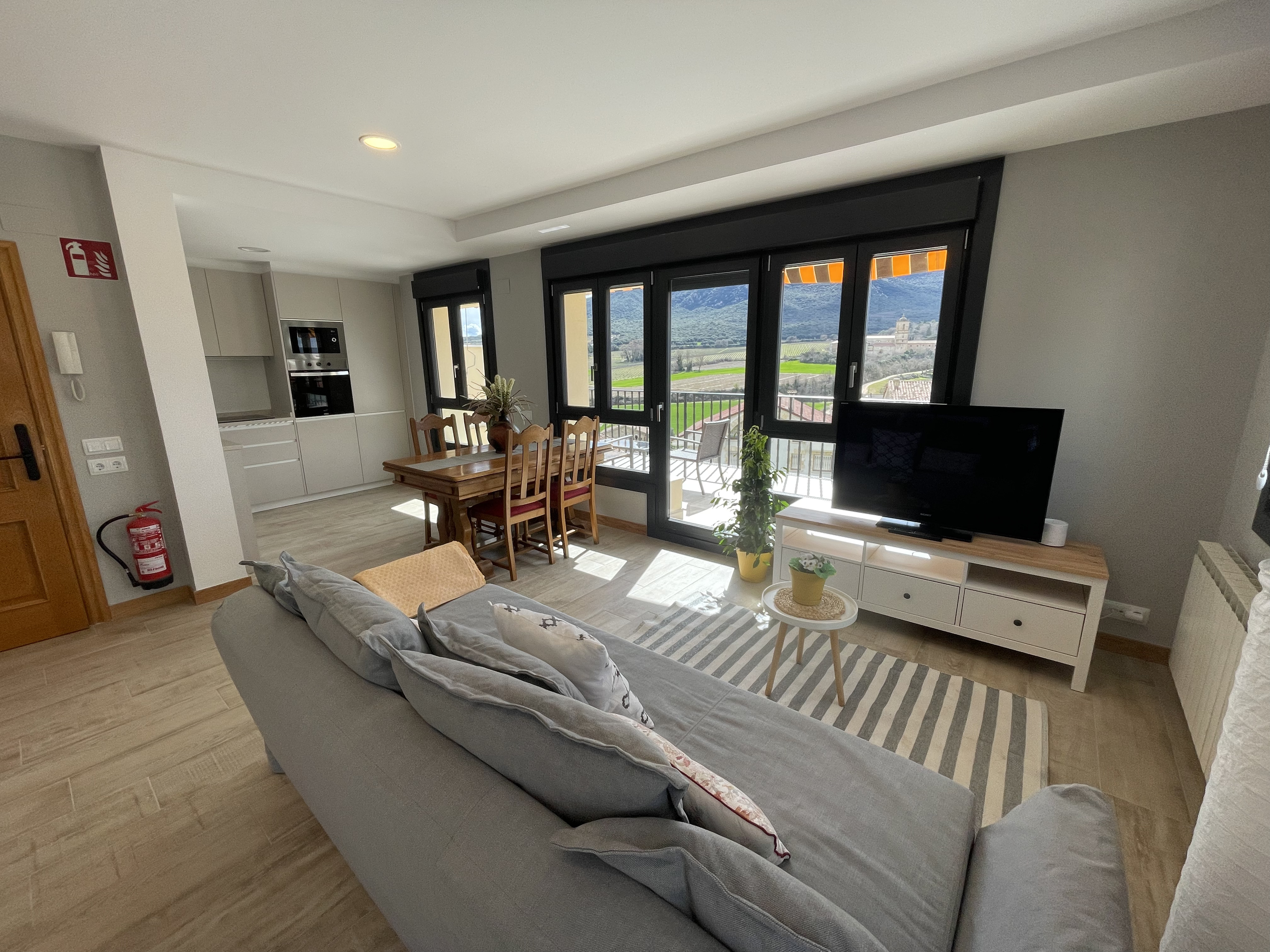 Apartamentos Montejurra - Ayegui