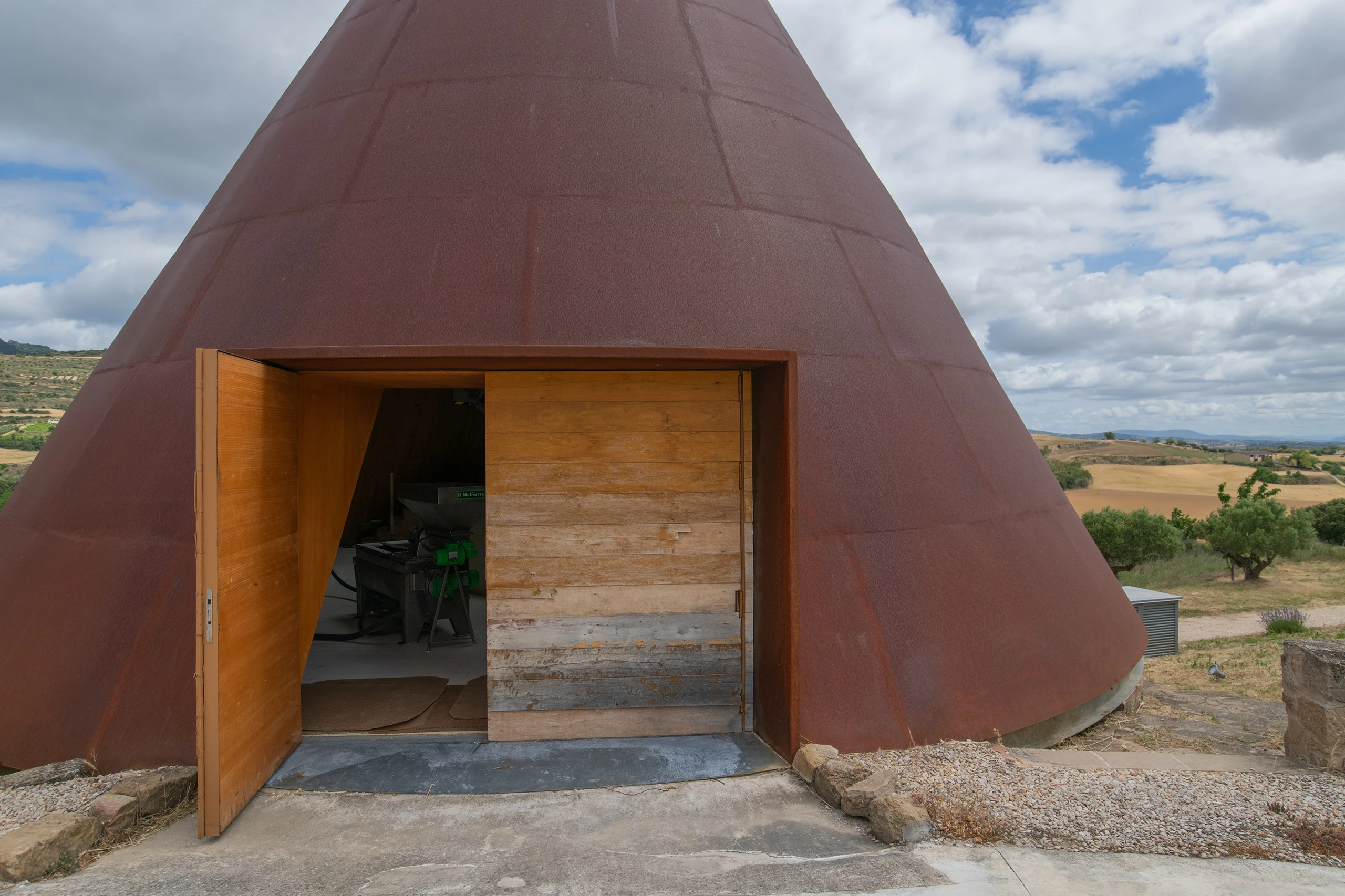 Foto 2 - Bodegas Emilio Valerio