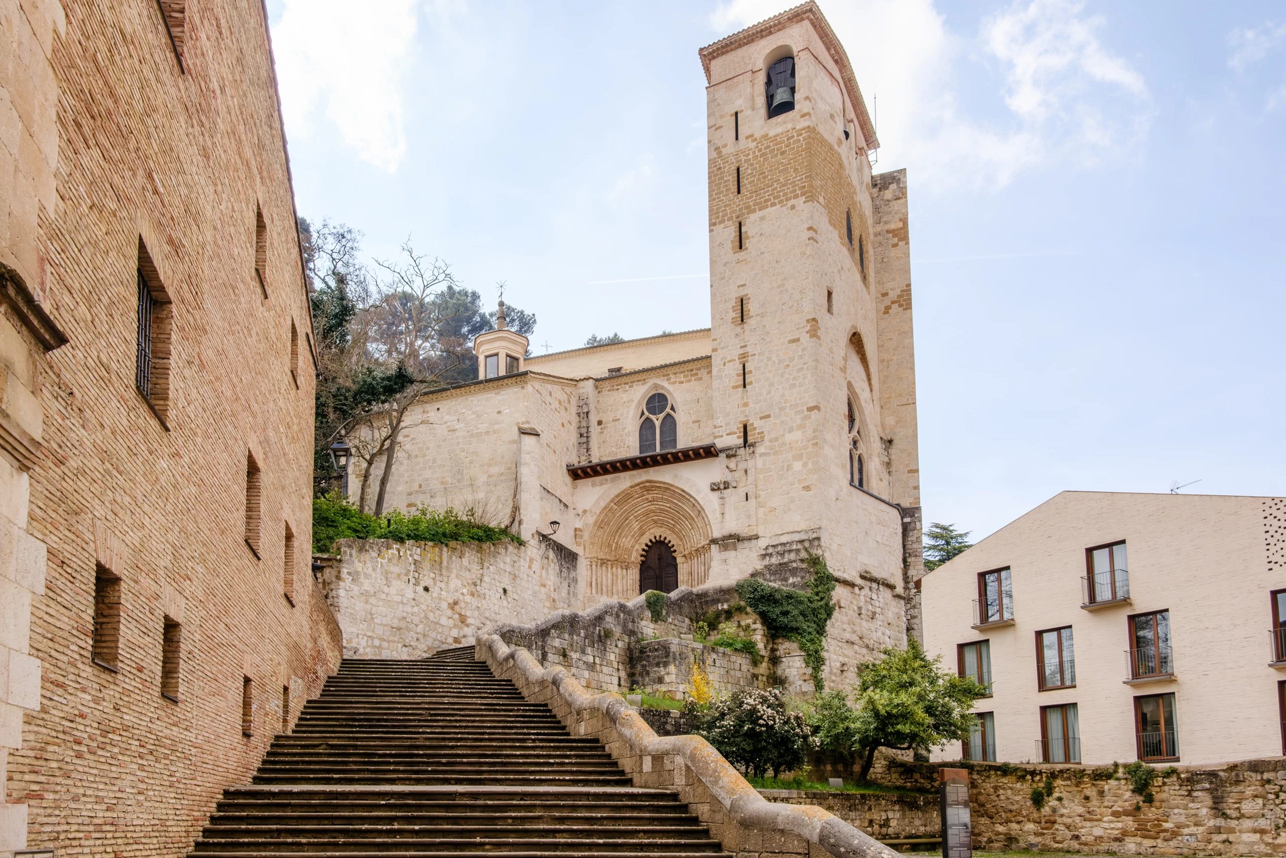 El claustro funerario del siglo XII